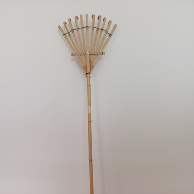 12 rastrello di bambù del prato inglese del giardino del rastrello di Gress del rastrello del peso leggero dei denti 140cm
