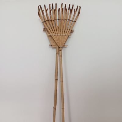 12 rastrello di bambù del prato inglese del giardino del rastrello di Gress del rastrello del peso leggero dei denti 140cm