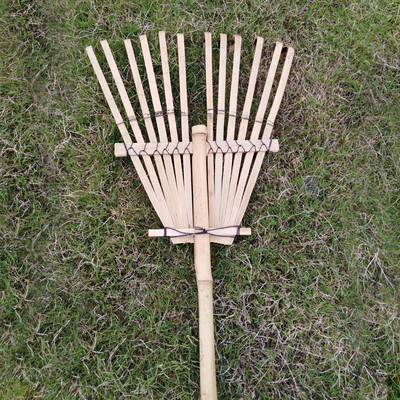 12 rastrello di bambù del prato inglese del giardino del rastrello di Gress del rastrello del peso leggero dei denti 140cm