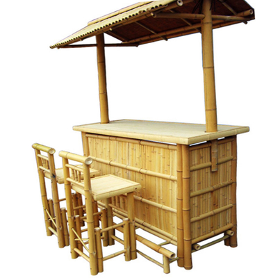 Porta all'aperto dell'interno di Tiki Bars With Cabinet And della spiaggia del partito